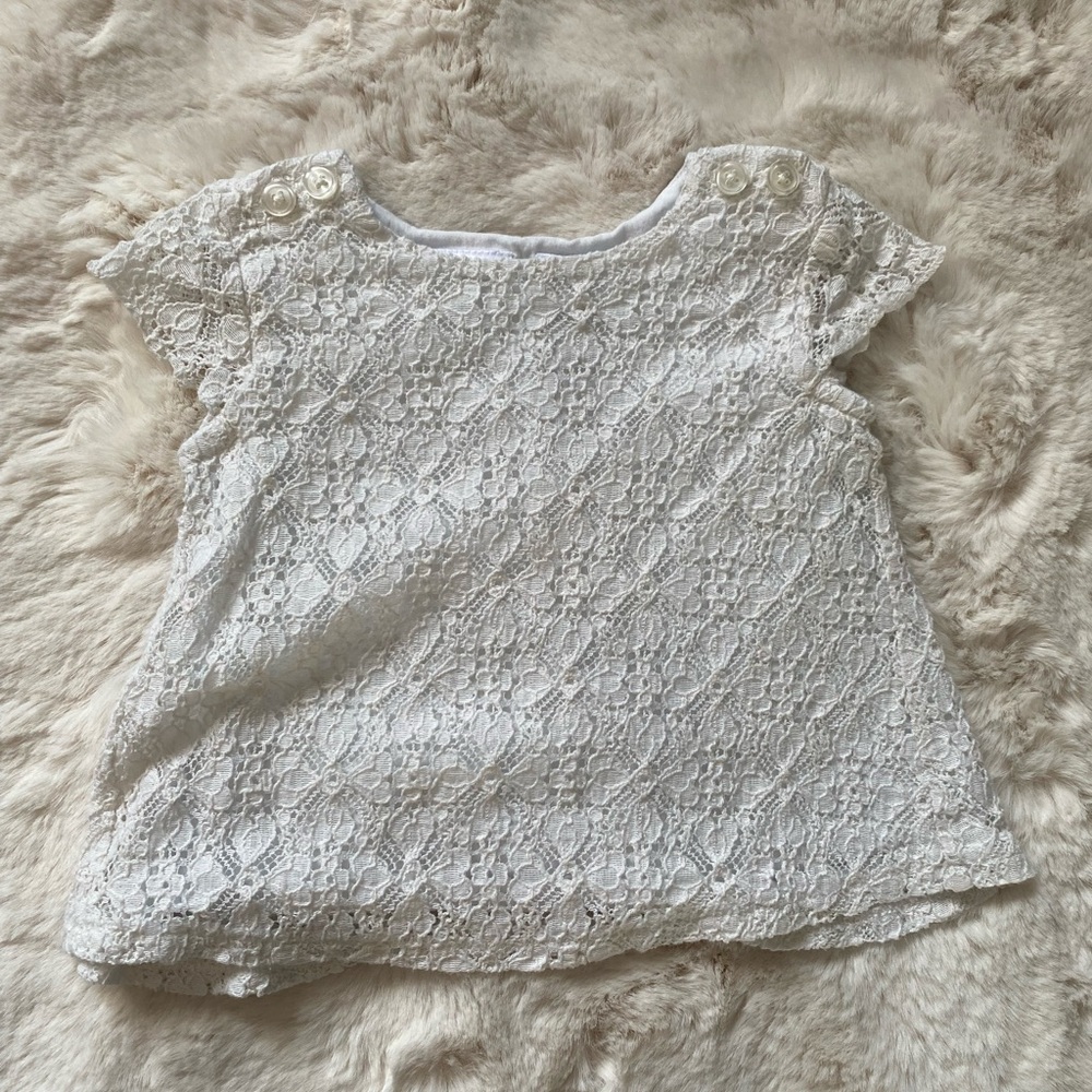 Baby girls 👧 kardashian lace shirt.